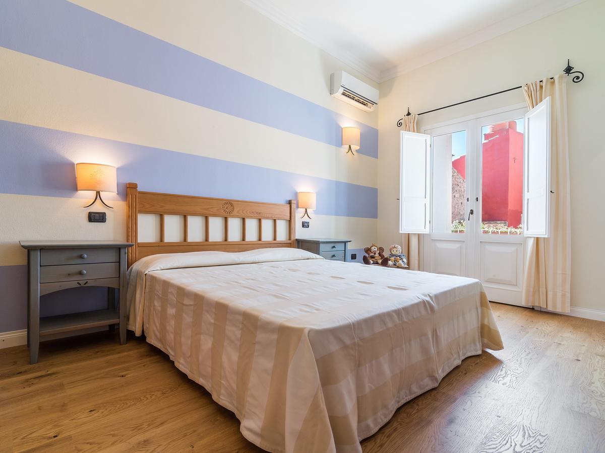 Charming Rooms Opuntia Carloforte  Exterior photo