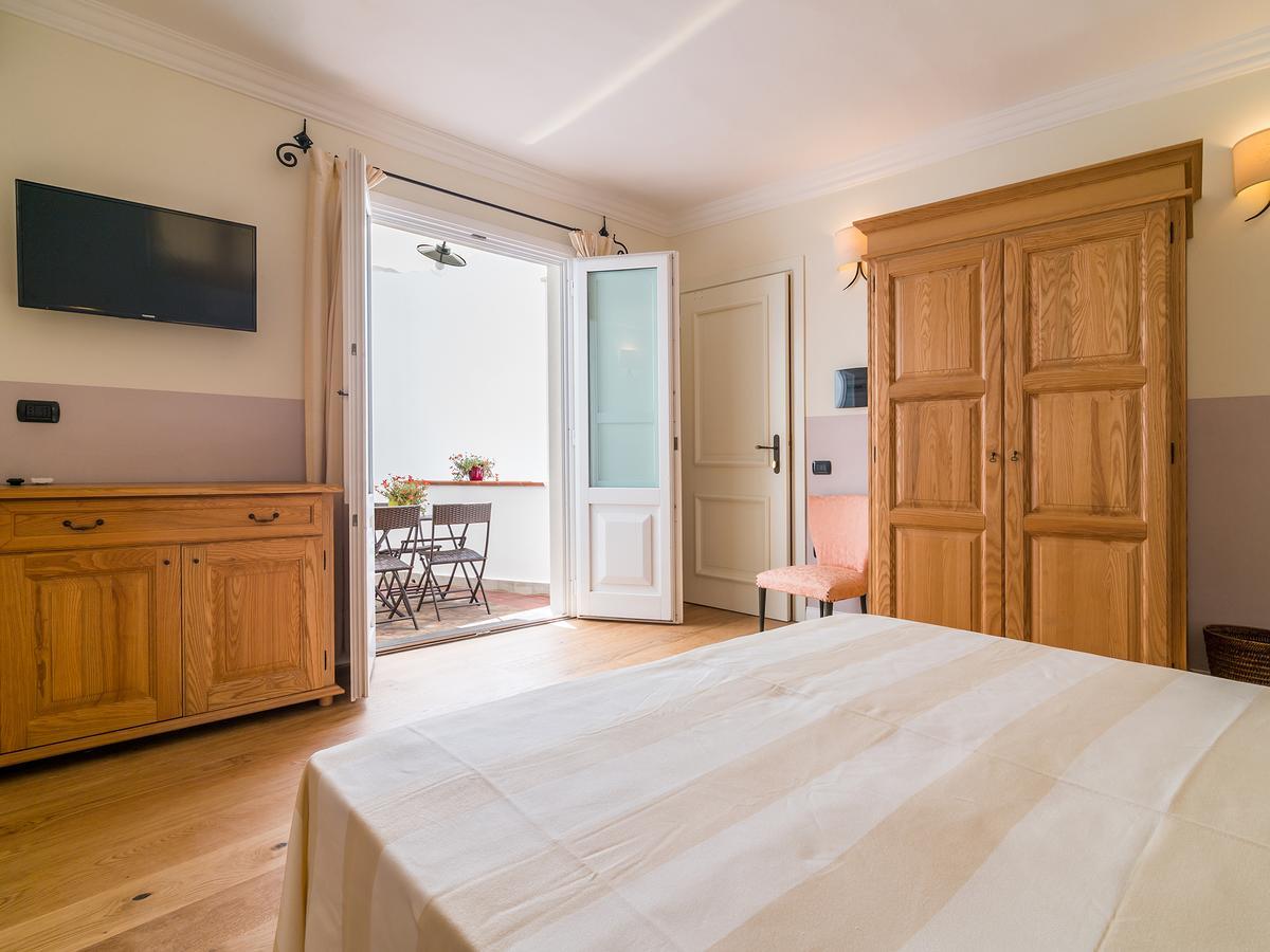 Charming Rooms Opuntia Carloforte  Exterior photo